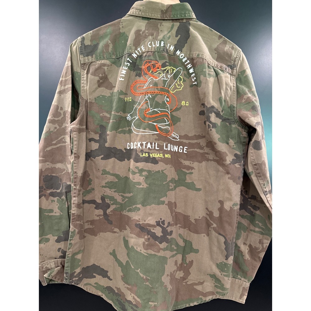 Pull&Bear Camo Cocktail Lounge Las Vegas Limited Edition Shirt Small NEW